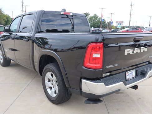 Used 2025 RAM 1500 Big Horn AWD/4WD image 7