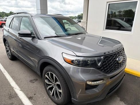 Used 2021 Ford Explorer ST w/ Equipment Group 401A AWD/4WD image 2