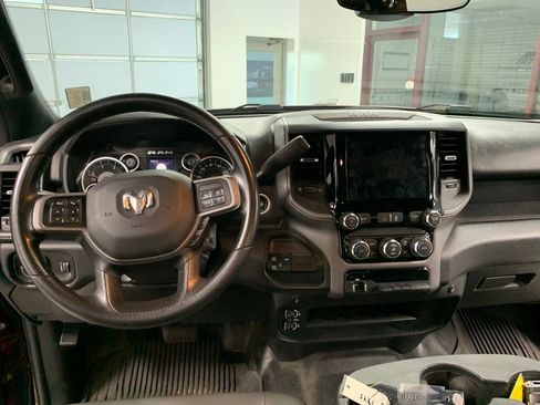 Used 2021 RAM 3500 Tradesman w/ Chrome Appearance Group AWD/4WD image 9