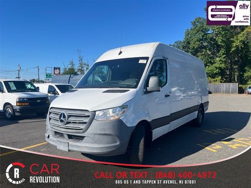 Used 2021 Mercedes-Benz Sprinter 2500 w/ Driver Convenience Package image 3