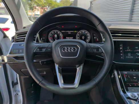 Used 2023 Audi Q7 3.0T Premium w/ Convenience Package AWD/4WD image 17