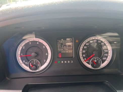 Used 2014 RAM 1500 Express AWD/4WD image 22