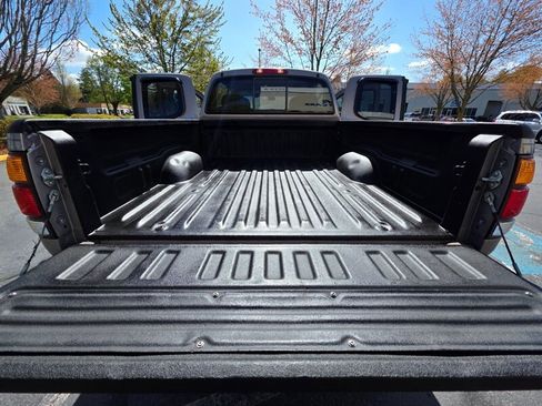 Used 2000 Toyota Tundra SR5 image 43