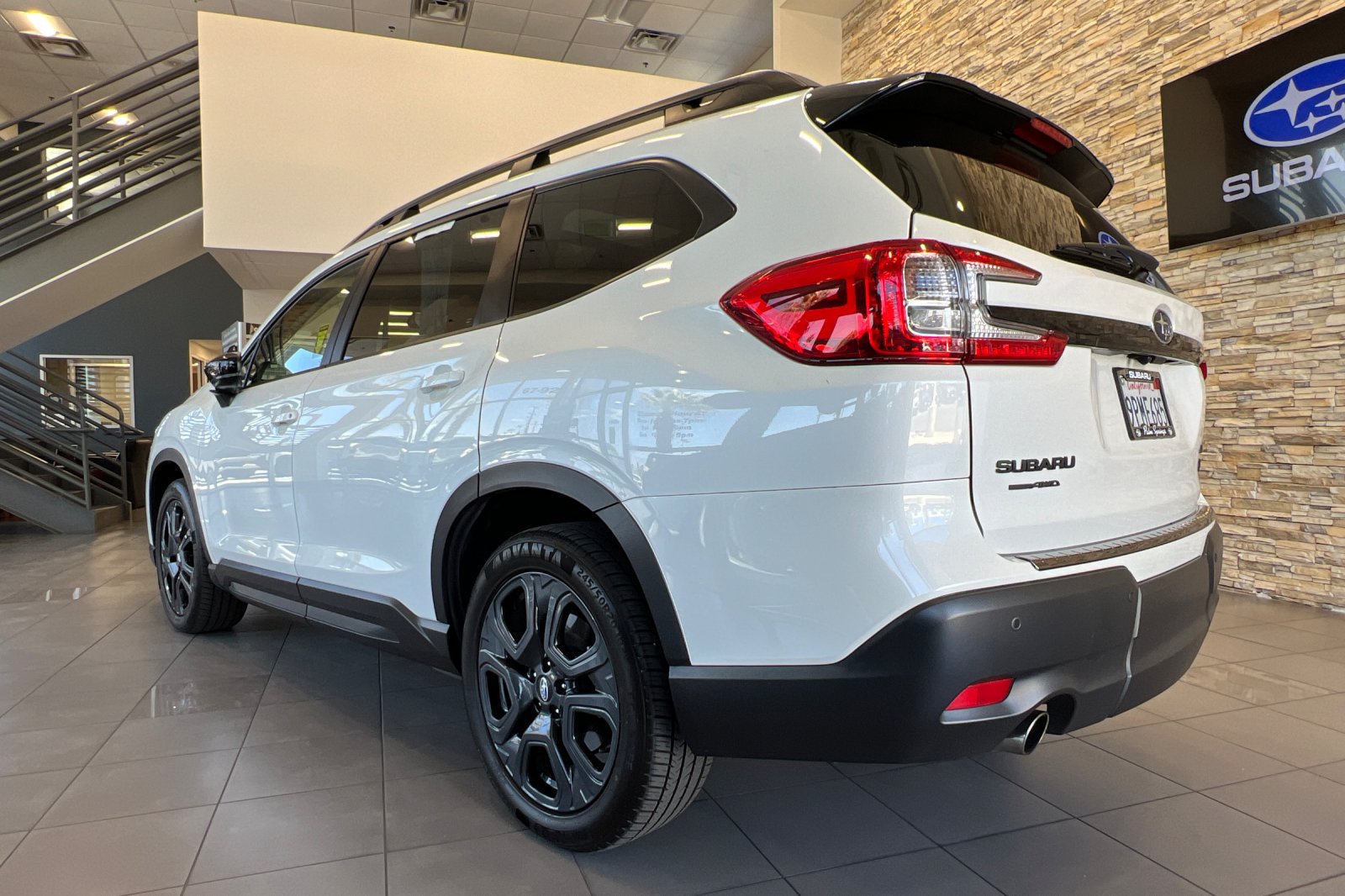 Used 2024 Subaru Ascent Onyx Edition AWD/4WD image 3