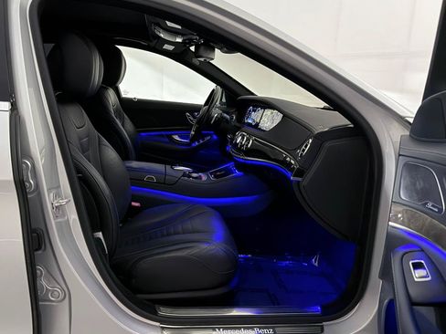Used 2015 Mercedes-Benz S 550 Sedan image 24