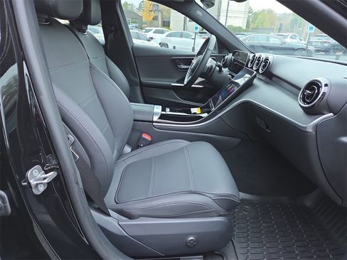 Certified 2025 Mercedes-Benz C 300 4MATIC Sedan image 16