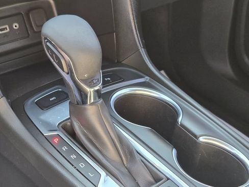 Used 2022 Chevrolet Equinox LT AWD/4WD image 29