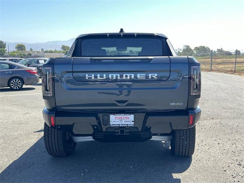 New 2026 GMC Hummer EV 4x4 Crew Cab image 4