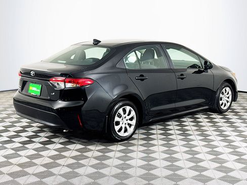 Used 2026 Toyota Corolla LE FWD image 8