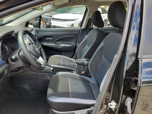 Used 2025 Nissan Versa SV FWD image 13