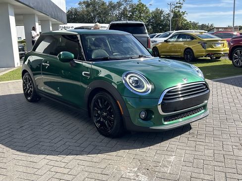 Used 2020 MINI Cooper 2-Door Hardtop image 7