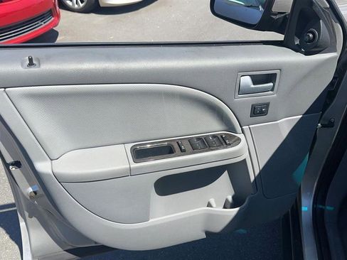 Used 2007 Mercury Montego Premier image 19