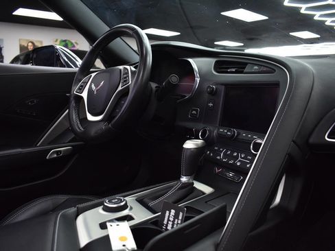 Used 2014 Chevrolet Corvette Stingray Convertible w/ 2LT Preferred Equipment Group image 19