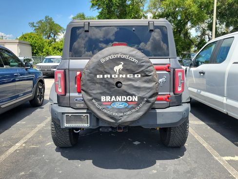 Used 2022 Ford Bronco Outer Banks w/ Sasquatch Package AWD/4WD image 5