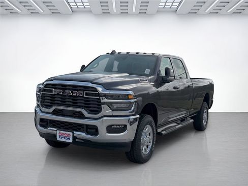 New 2026 RAM 2500 Tradesman AWD/4WD image 7