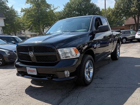 Used 2016 RAM 1500 Express w/ Popular Equipment Group AWD/4WD image 2