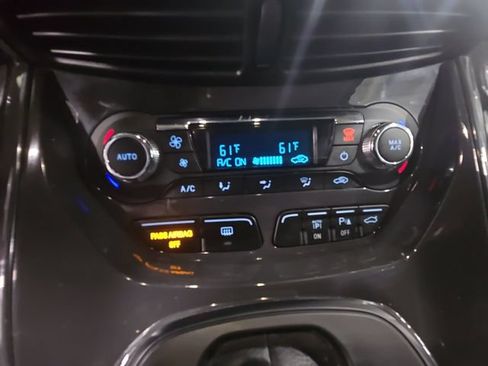 Used 2015 Ford Escape Titanium w/ Equipment Group 301A AWD/4WD image 23