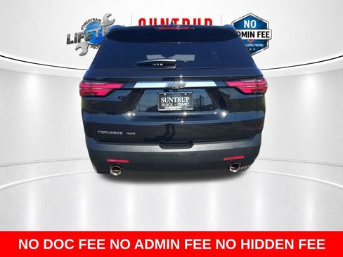 Used 2022 Chevrolet Traverse LS AWD/4WD image 5