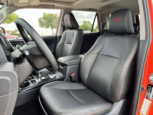 Used 2024 Toyota 4Runner TRD Off-Road Premium w/ Moonroof Package AWD/4WD image 23