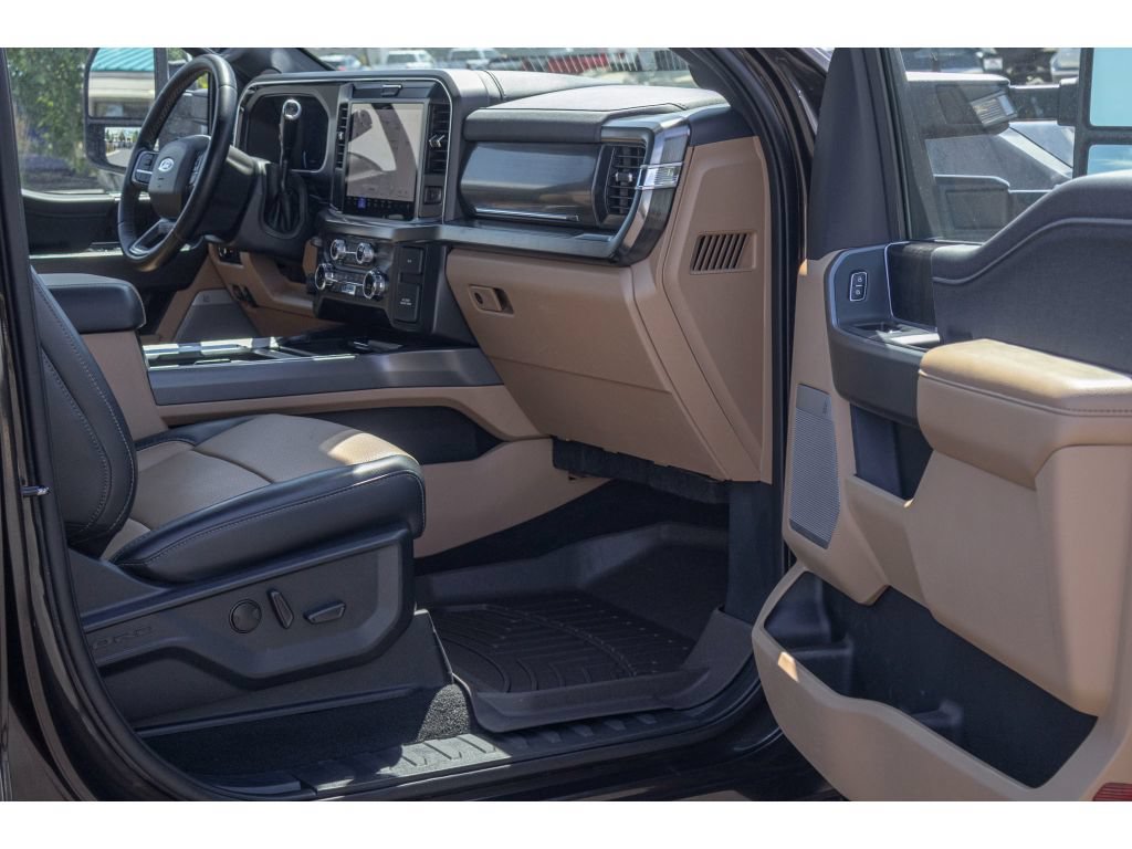 Used 2025 Ford F350 Lariat w/ Chrome Package AWD/4WD image 10