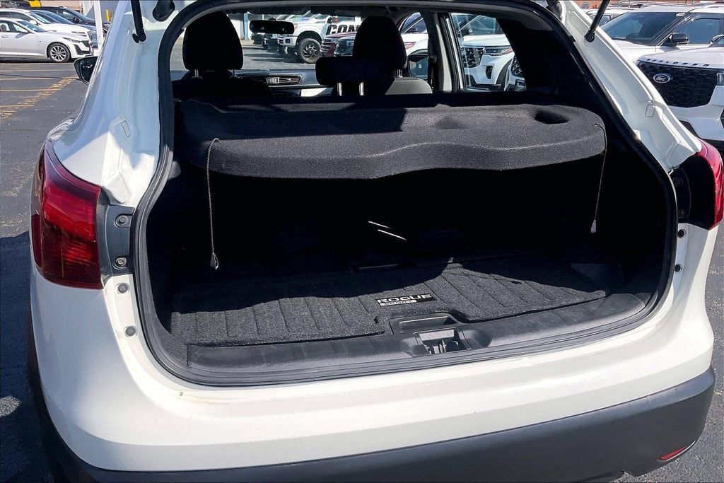 Used 2019 Nissan Rogue Sport S AWD/4WD image 27