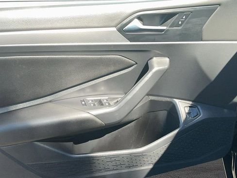 Used 2021 Volkswagen Jetta SE image 12