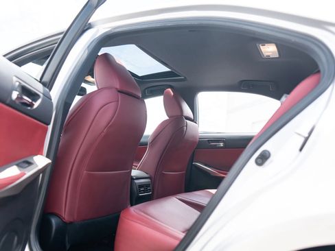 Used 2016 Lexus IS 350 RWD image 21