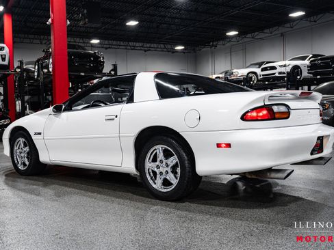 Used 1997 Chevrolet Camaro Z28 image 3