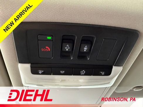 Used 2023 Nissan Rogue SV w/ SV Premium B Package AWD/4WD image 32