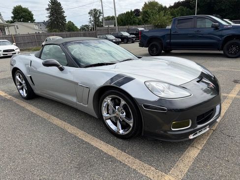 Used 2013 Chevrolet Corvette Grand Sport w/ 3LT Preferred Equipment Group RWD image 8