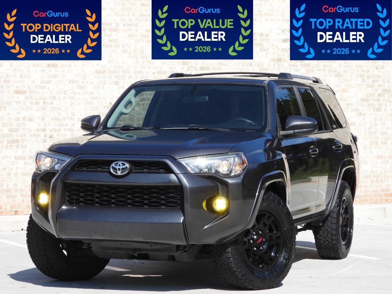 Used 2019 Toyota 4Runner SR5 RWD image 2