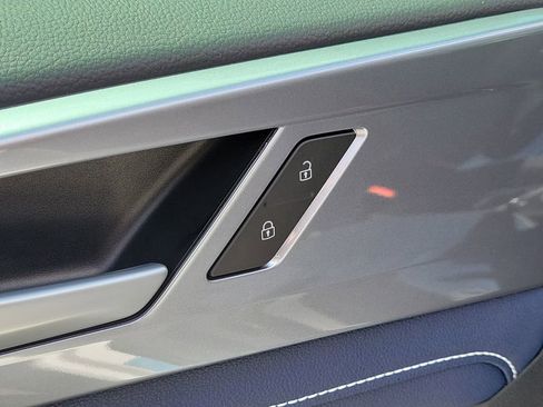 New 2026 Volkswagen Taos SEL image 13