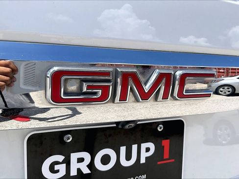 Used 2021 GMC Yukon XL SLT w/ SLT Premium Package RWD image 31