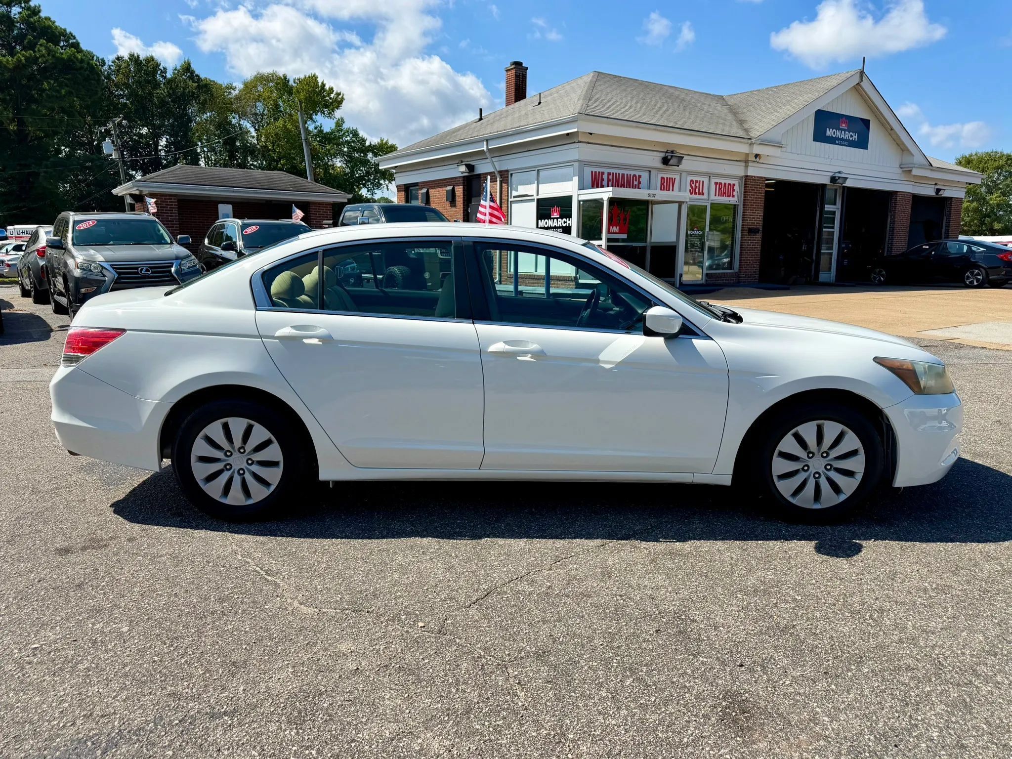 Used 2011 Honda Accord LX image 6