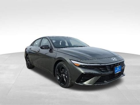 New 2026 Hyundai Elantra SEL Sport Premium w/ Cargo Package FWD image 3