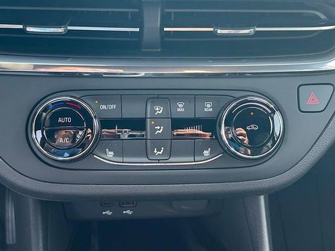 New 2025 Buick Envista Preferred w/ Convenience I Package image 21