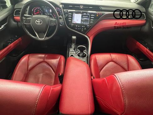 Used 2019 Toyota Camry XSE image 3