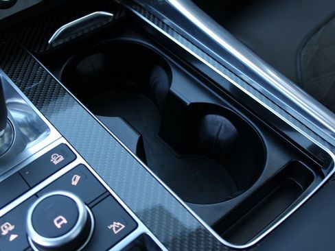 Used 2022 Land Rover Range Rover Sport SVR image 36