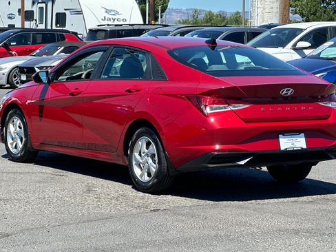Certified 2023 Hyundai Elantra SE FWD image 6