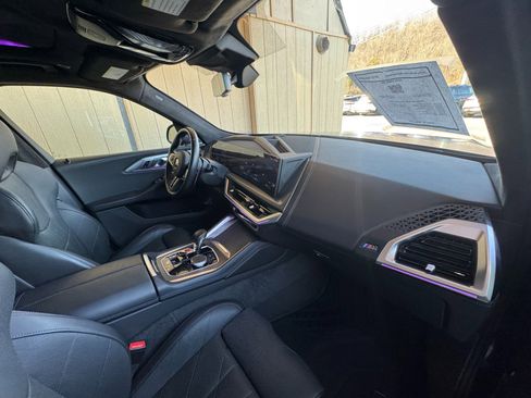 Used 2024 BMW XM image 22