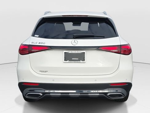 Certified 2025 Mercedes-Benz GLC 300 image 6