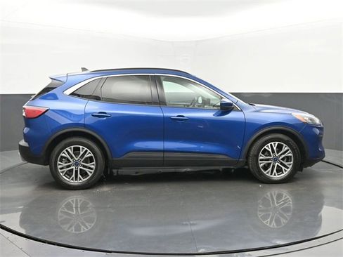 Used 2022 Ford Escape SEL image 6