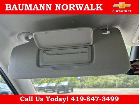 Used 2023 Chevrolet TrailBlazer LT FWD image 33