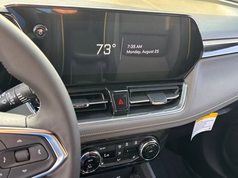 New 2025 Chevrolet TrailBlazer ACTIV w/ Convenience Package image 21