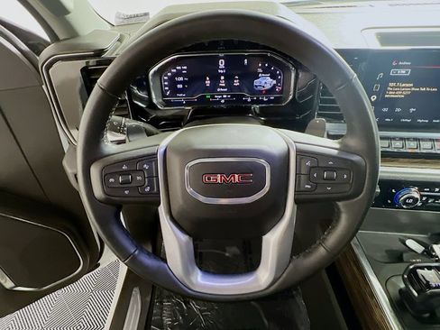 Used 2025 GMC Sierra 1500 Elevation w/ Preferred Package AWD/4WD image 10
