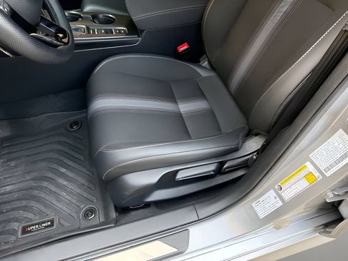 Used 2025 Chevrolet Silverado 1500 LTZ w/ LTZ Convenience Package II RWD image 35