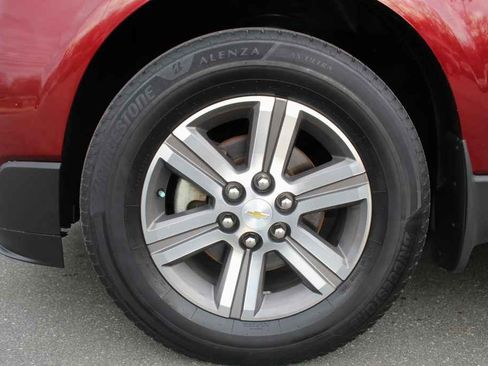 Used 2017 Chevrolet Traverse LT image 38