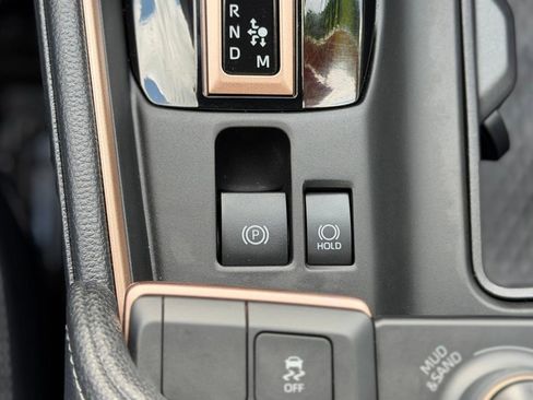 Used 2025 Toyota Grand Highlander AWD Hybrid image 25