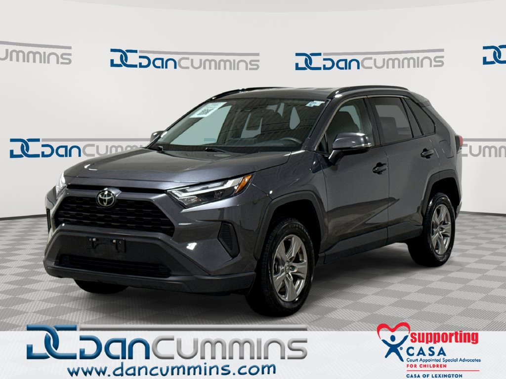 Used 2025 Toyota RAV4 XLE FWD image 1