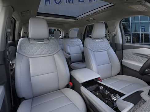 New 2026 Ford Explorer Platinum w/ LUX Leather Package AWD/4WD image 10